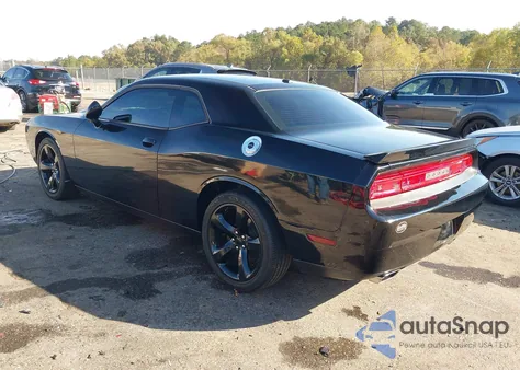 2014 Dodge Challenger Sxt z USA, uszkodzony, nr VIN 2C3CDYAG1EH277288